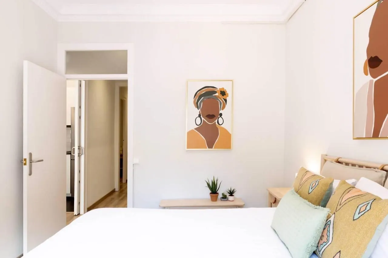 22Par1006 Newly Refurbished 2Bed Apartment In Paral Βαρκελώνη